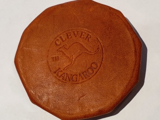 Clever Kangaroo Leather Coin Pouch &ndash; Base