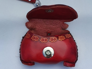 Magnetic Clip - Novelty Leather Coin Purse Magnetic Clip from All Leather Novelty Coin Purse Made in Australia